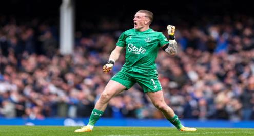 حارس إنجلترا الأول هدف لكبار أندية أوروبا.. وإيفرتون يخطط لتجديد عقده